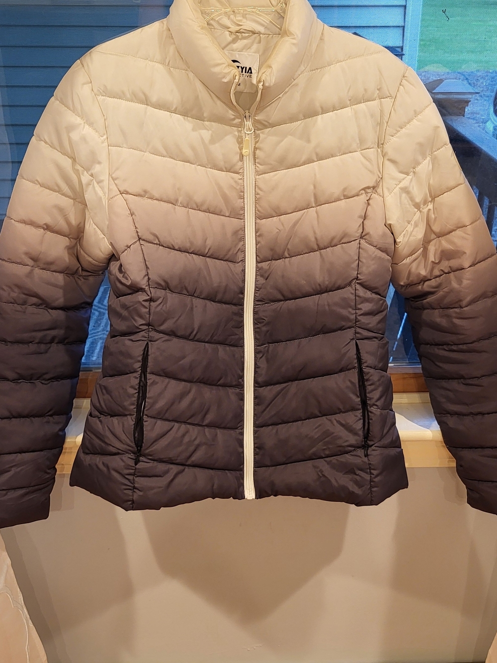 ZYIA Ombre Quilted Puffer Jacket in Cream and Plum